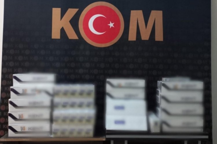 Van'da g&uuml;mr&uuml;k ka&ccedil;ak&ccedil;ılarına operasyon