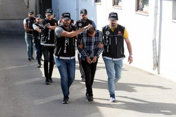 Kilolarca esrarla yakalandı!