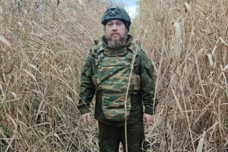 Putin'in 'f&uuml;ze' papazı &ouml;ld&uuml;r&uuml;ld&uuml;!