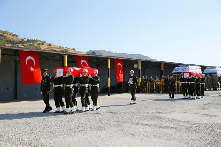 Irak'ın kuzeyinde şehit olan 2 asker i&ccedil;in Şırnak'ta t&ouml;ren yapıldı