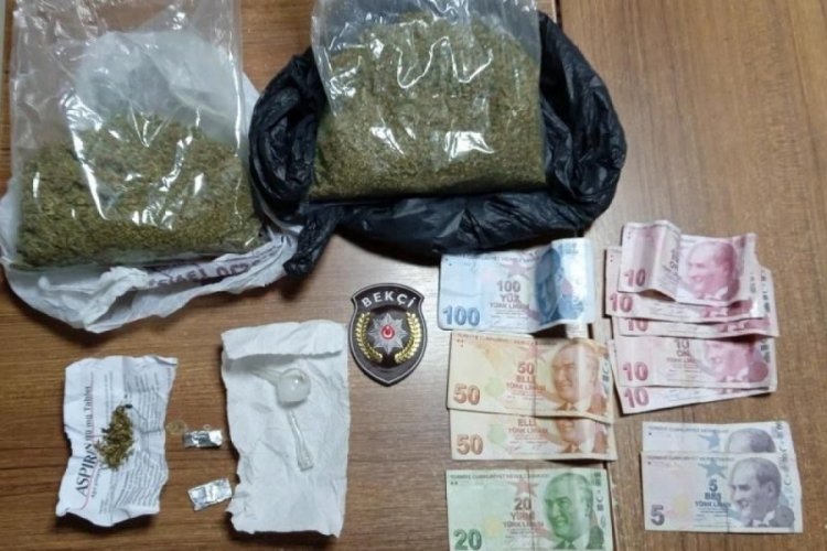 Bursa'da 'gece kartalları' yarım kilo uyuşturucu ele ge&ccedil;irdi