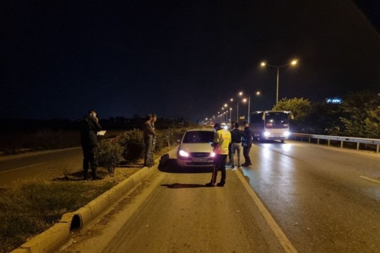 Alkoll&uuml; otomobil s&uuml;r&uuml;c&uuml;s&uuml; alkoll&uuml; yayaya &ccedil;arptı!