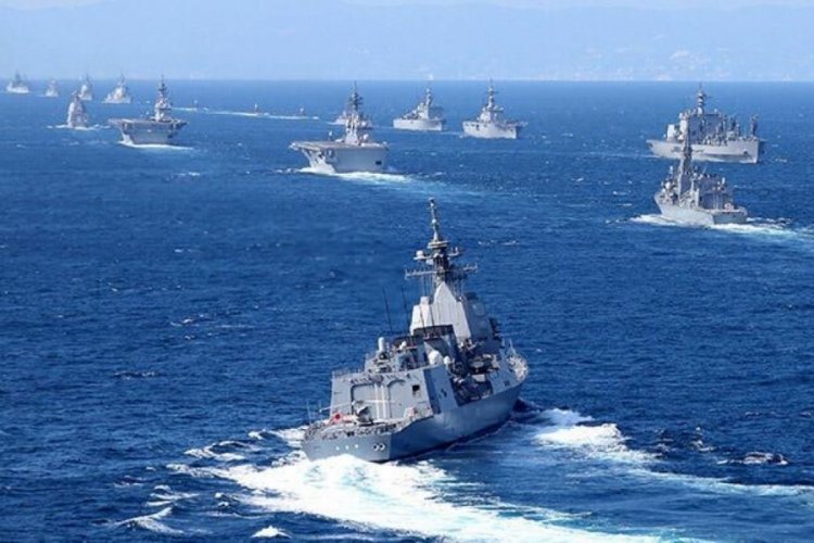 Japonya, d&uuml;nya donanmalarını ağırlayarak diplomatik g&ouml;steri yaptı