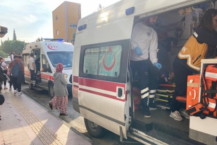 Aydın'da motosikletten d&uuml;şen iki kişi &ouml;l&uuml;mden d&ouml;nd&uuml;