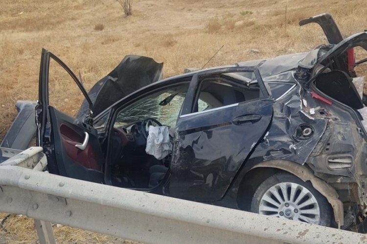 Kırıkkale'de metrelerce takla atan otomobil hurdaya d&ouml;nd&uuml;