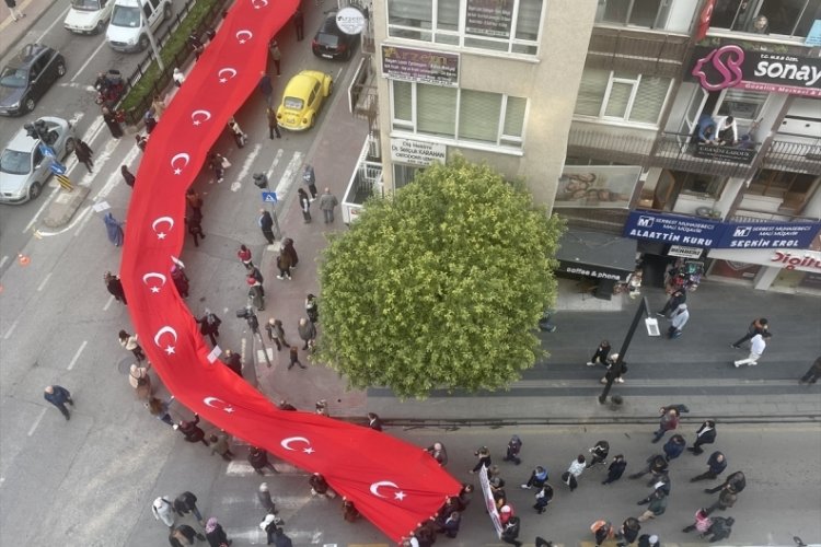 Samsun'da organ bağışına dikkat &ccedil;ekmek i&ccedil;in y&uuml;r&uuml;y&uuml;ş yapıldı