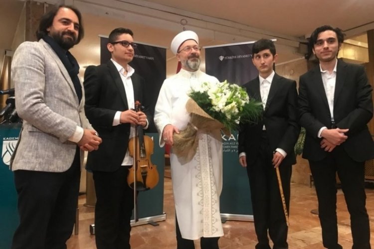 Ali Erbaş: Ailenin bel kemiğini kadın oluşturuyor