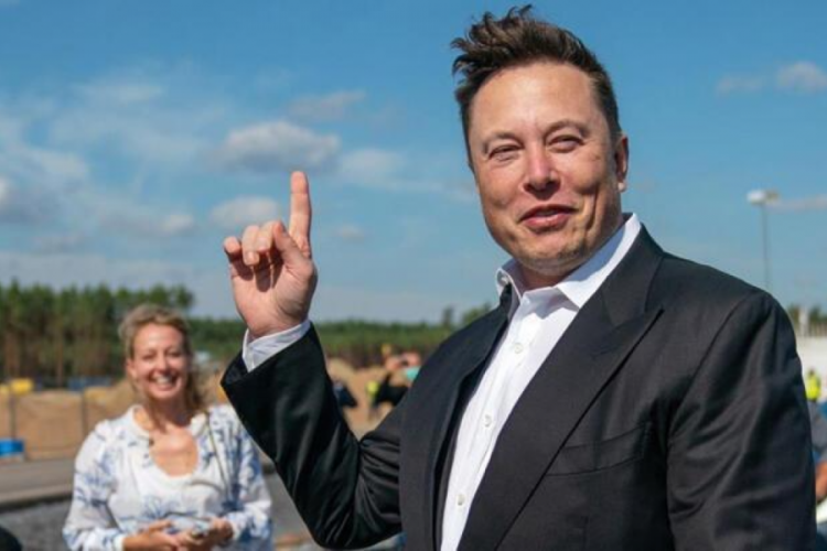 Elon Musk, ara se&ccedil;imler i&ccedil;in oy istedi