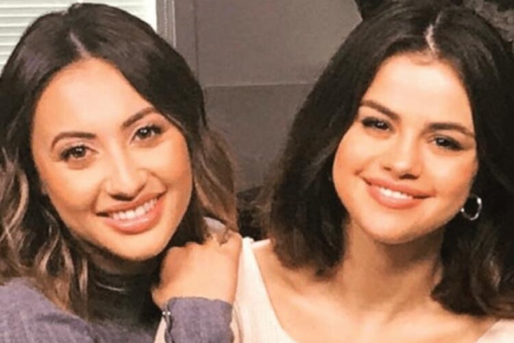 B&ouml;breğini verdi Selena Gomez'i sildi