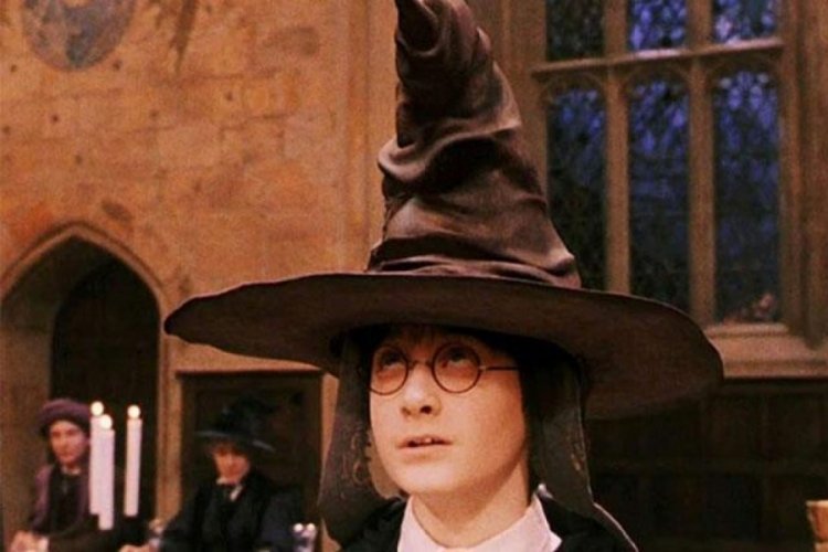 Harry Potter'ın se&ccedil;men şapkası sessiz kaldı! Leslie Phillips hayatını kaybetti