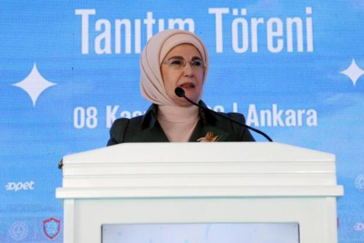Emine Erdoğan, Tertemiz Yarınlar Okullardan Başlar kampanyasının tanıtım t&ouml;renine katıldı