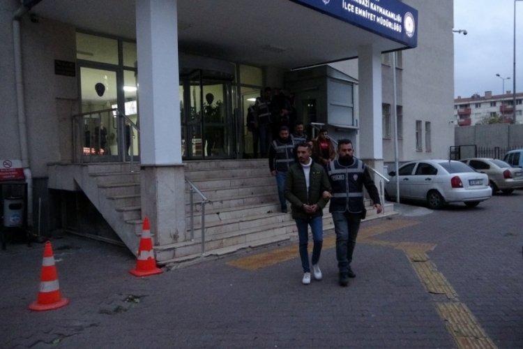 Kayseri'de aranan şahıslara y&ouml;nelik operasyon d&uuml;zenlendi: 17 g&ouml;zaltı