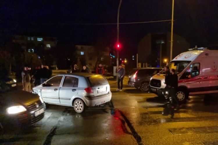 &Ccedil;orum'da zincirleme kaza sırasında yayalar &ouml;l&uuml;mden d&ouml;nd&uuml;
