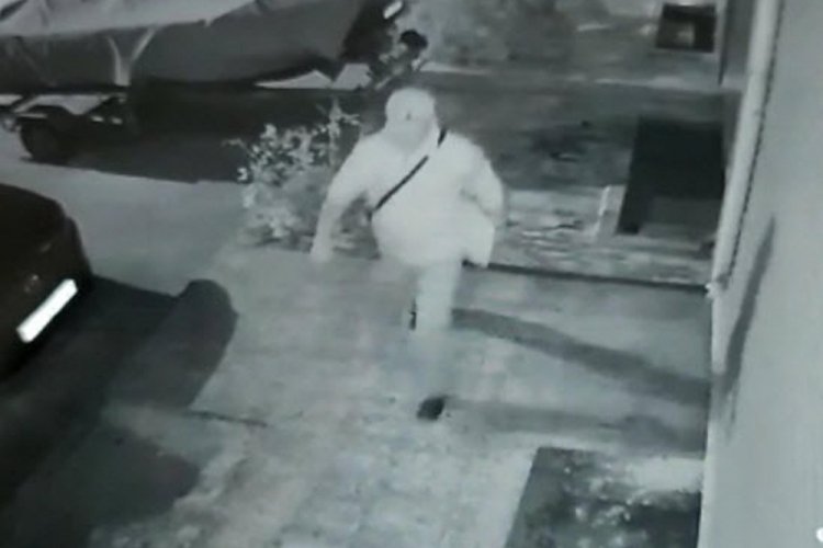 İzmir'de eşini &ouml;ld&uuml;ren koca g&ouml;zaltına alındı
