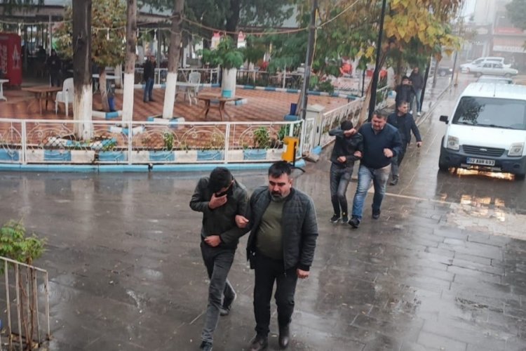 Adıyaman'da oto hırsızları tutuklandı