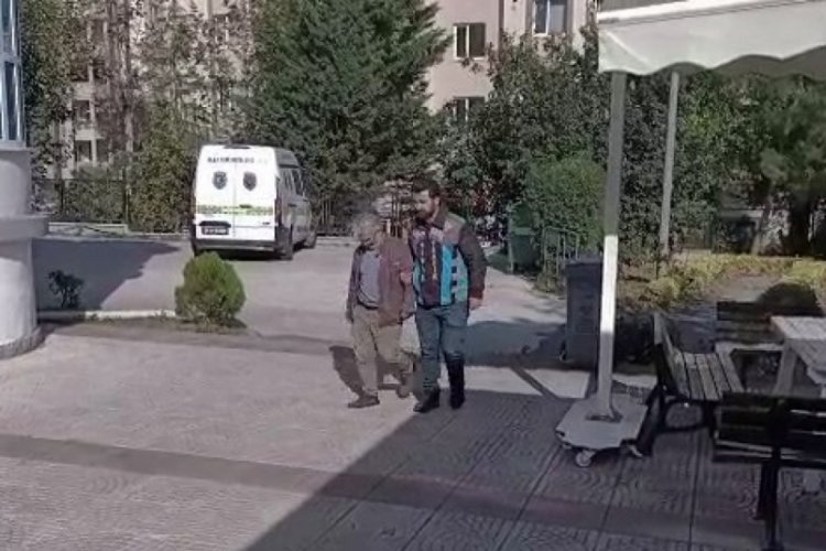 M&uuml;şterisinin sa&ccedil;ını &ccedil;ekip d&ouml;vm&uuml;şt&uuml;! O taksici yakalandı