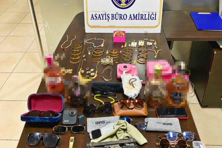 Muğla'da evin altına &uuml;st&uuml;ne getiren hırsızlar, milyonluk soygun yaptı