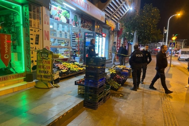 Antalya'da manav d&uuml;kkanına silahlı saldırı d&uuml;zenlendi!