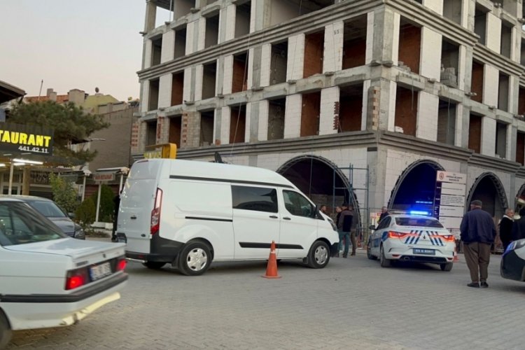 Afyonkarahisar'da polisten ka&ccedil;an şahısın hapis cezası bulunduğu ortaya &ccedil;ıktı