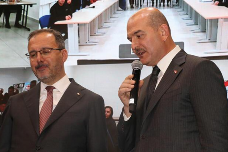 T&uuml;rkiye genelinde &ouml;ğrenci yurtlarında eş zamanlı deprem tatbikatı d&uuml;zenlendi