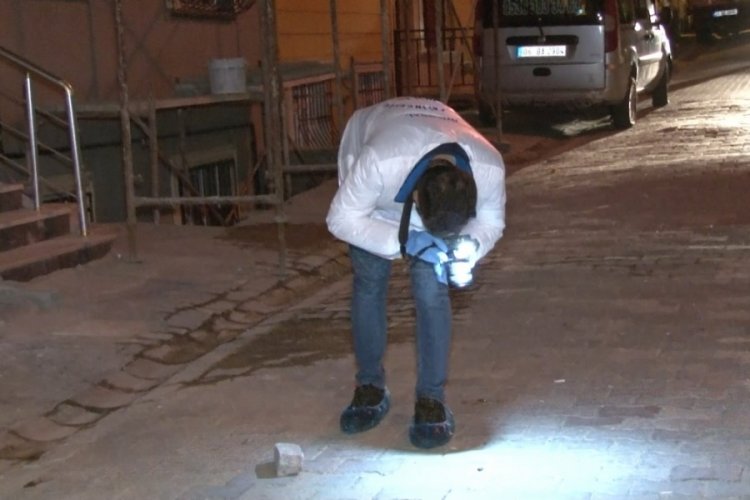 İstanbul'da komşular arasında silahlı kavga &ccedil;ıktı: 1 yaralı