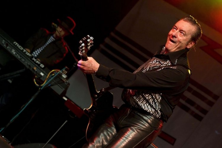 The Boomtown Rats'in gitaristi Garry Roberts hayatını kaybetti