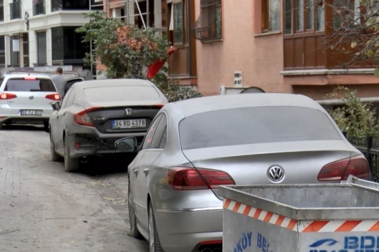 İstanbul'da asfaltlama &ccedil;alışması &ccedil;ileye d&ouml;nd&uuml;