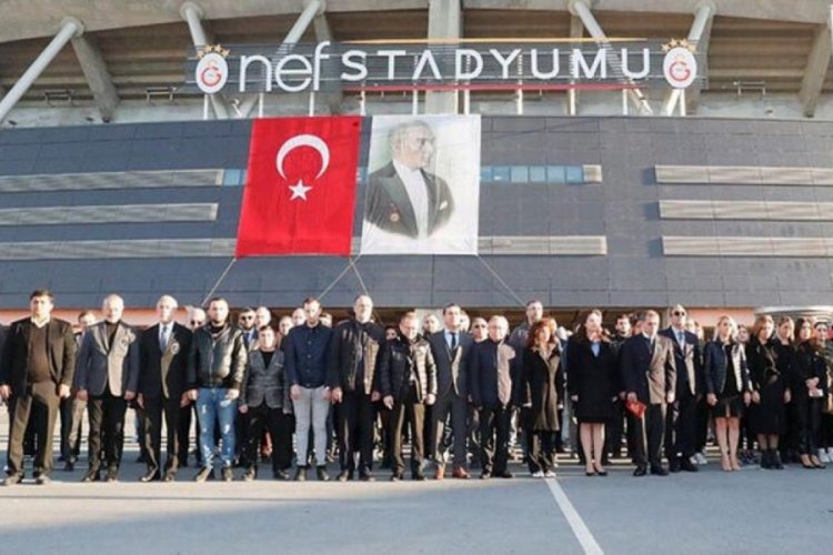 Galatasaray, Atat&uuml;rk i&ccedil;in anma t&ouml;reni d&uuml;zenledi