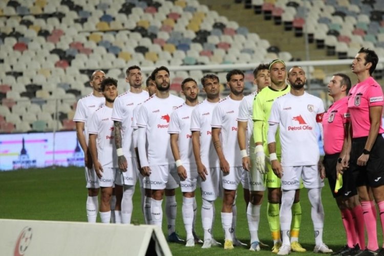 İzmir derbisinin hakemleri belli oldu