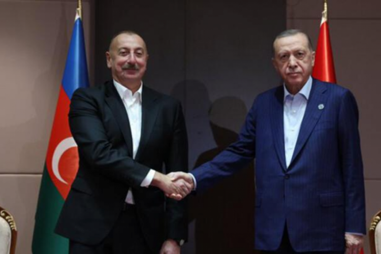 Cumhurbaşkanı Erdoğan, Azerbaycan Cumhurbaşkanı Aliyev ile g&ouml;r&uuml;şt&uuml;