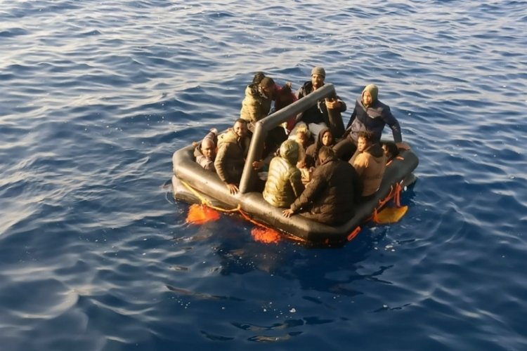 Muğla'da 37 d&uuml;zensiz g&ouml;&ccedil;men kurtarıldı
