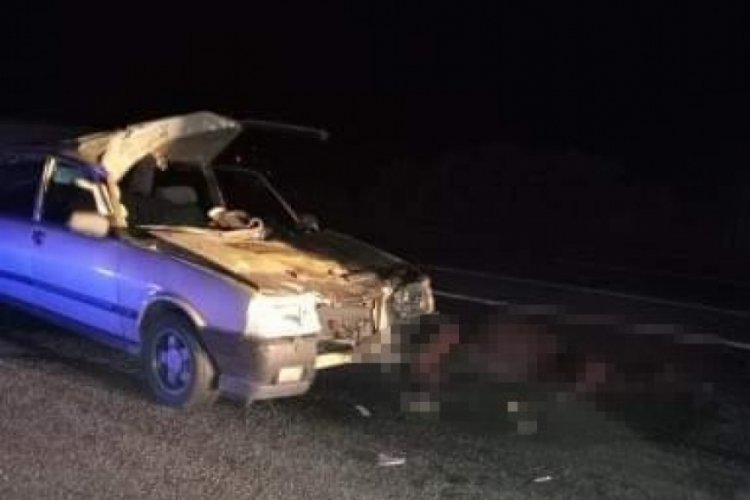 Sivas'ta otomobil ata &ccedil;arptı: 5 yaralı