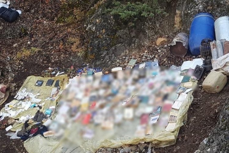Tunceli'deki &ouml;rg&uuml;tsel dok&uuml;manlar ve yaşam malzemesi ele ge&ccedil;irildi