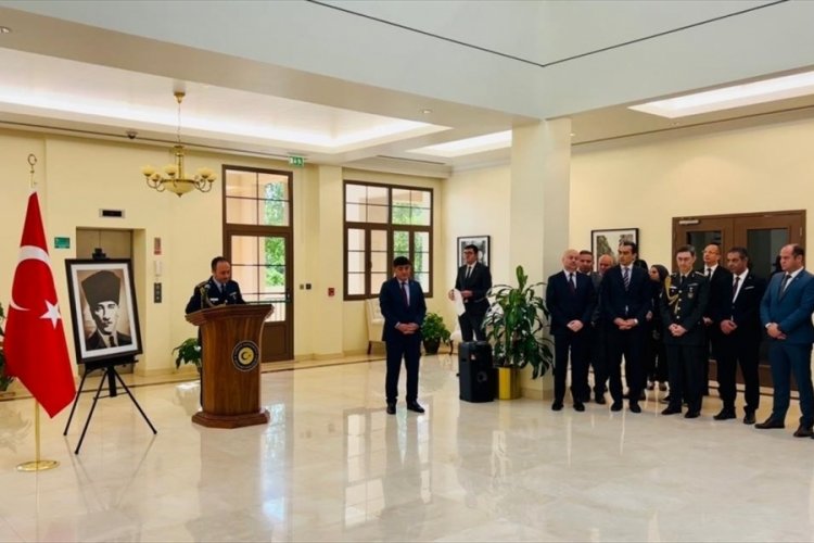 T&uuml;rkiye'nin Katar B&uuml;y&uuml;kel&ccedil;iliğinde, Atat&uuml;rk'&uuml; anma t&ouml;reni d&uuml;zenlendi