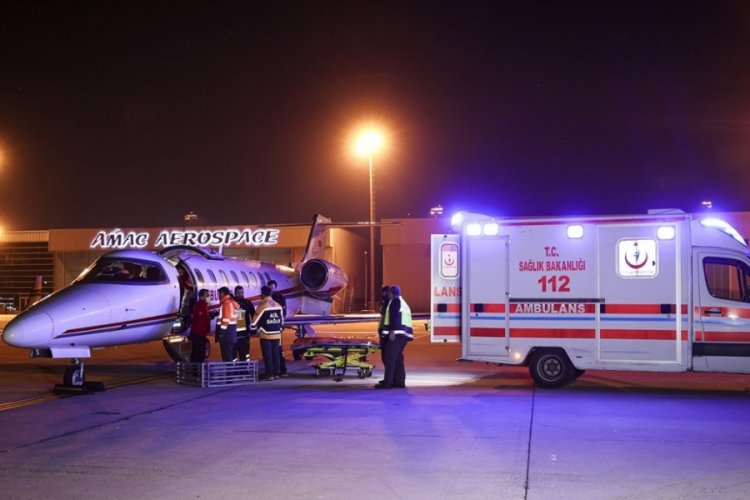 2 hasta Umre'den ambulans u&ccedil;akla İstanbul'a getirildi