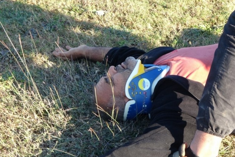 Trafik kazasında eşini kaybetmişti! Adamın feryatları y&uuml;rekleri dağladı