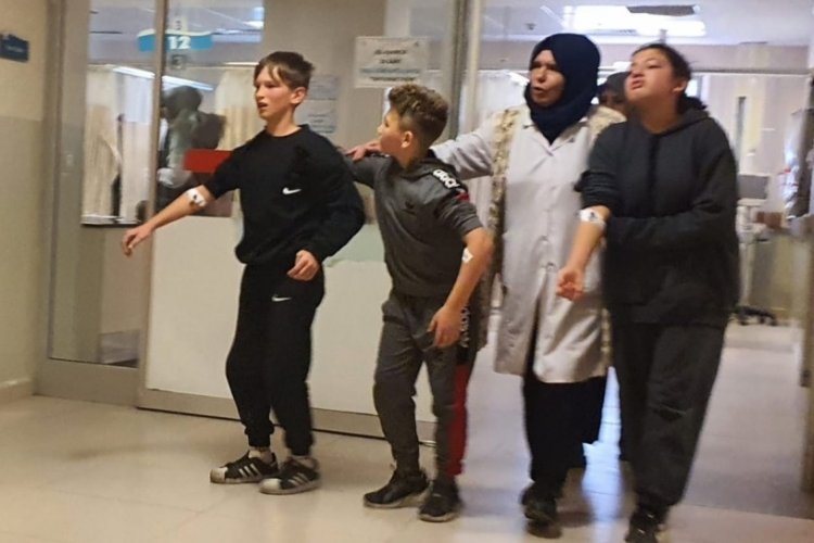 Bursa'da gıda zehirlenmesi sonucu 13 &ouml;ğrenci hastanelik oldu