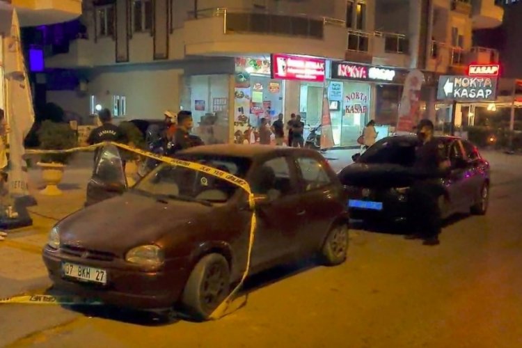 Eşini kıskan&ccedil;lık sebebiyle bı&ccedil;aklamıştı! Adliyeye sevk edildi