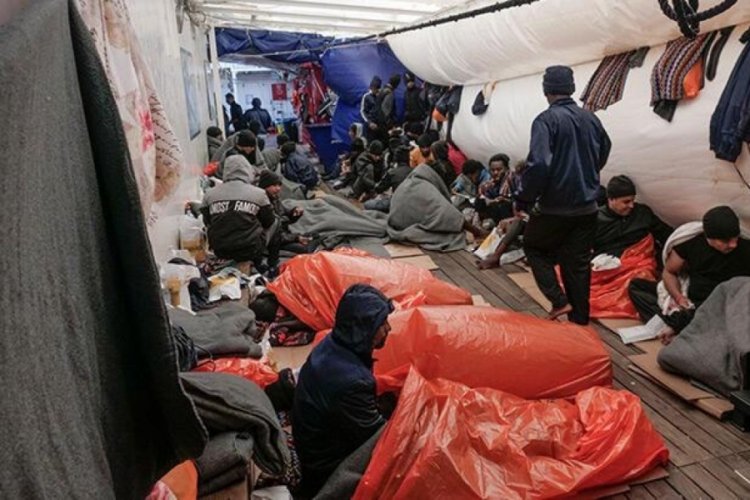 Fransa ile İtalya arasında m&uuml;lteci krizi yaşandı