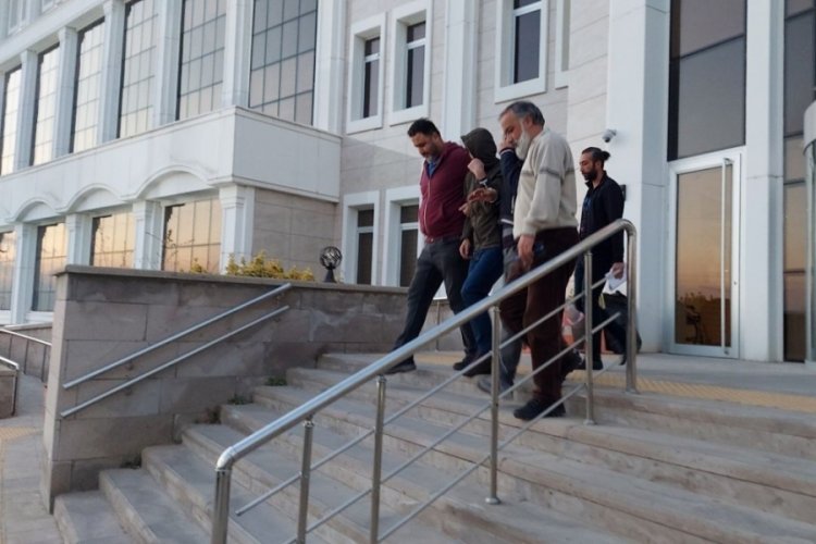 Bursa'da uyuşturucu operasyonunda 2 kilo 100 gram esrar ele ge&ccedil;irildi