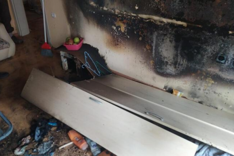 Tekirdağ'da bir evde yangın &ccedil;ıktı! 2 &ouml;ğrenci son anda kurtuldu...