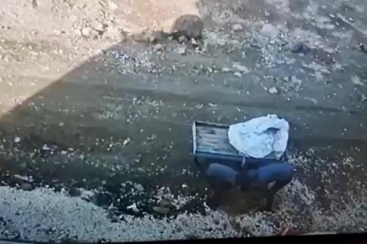 Şanlıurfa'da r&ouml;gar kapağını &ccedil;almak isterken &ccedil;ukura d&uuml;şt&uuml;