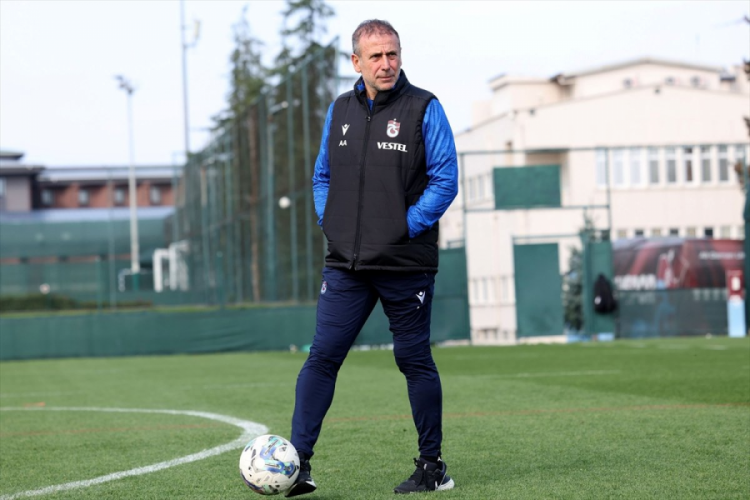 Trabzonspor teknik direkt&ouml;r&uuml; Abdullah Avcı: &Ccedil;ok iyiyiz diyemem ama &ccedil;ok da k&ouml;t&uuml; değiliz