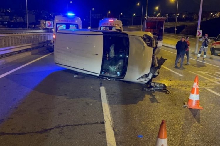 İstanbul'da yol &ccedil;alışmasını ge&ccedil; fark etti, kazaya neden oldu