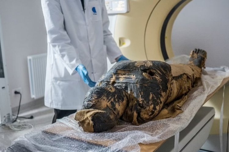 Hamile mumyanın y&uuml;z&uuml; yeniden canlandırıldı