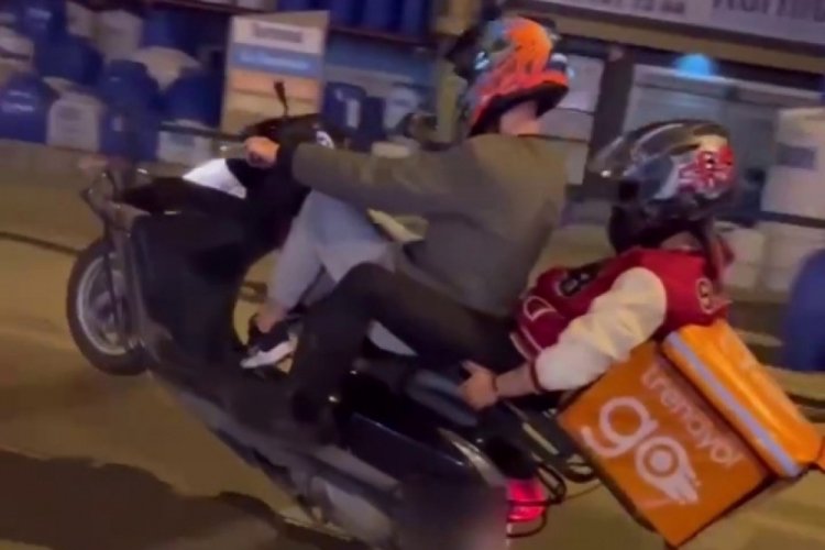 İstanbul'da moto kuryenin tek teker yolculuğu