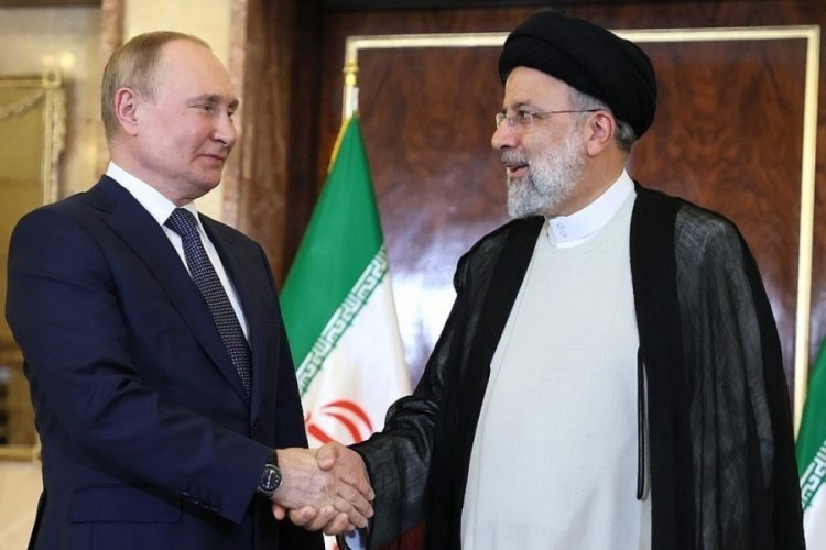 Putin ve Reisi, iki &uuml;lke arasındaki ilişkileri g&ouml;r&uuml;şt&uuml;