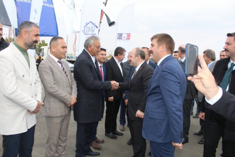 Bakan Varank: Togg, 2023 yılında yolların tozunu arttıracaktır
