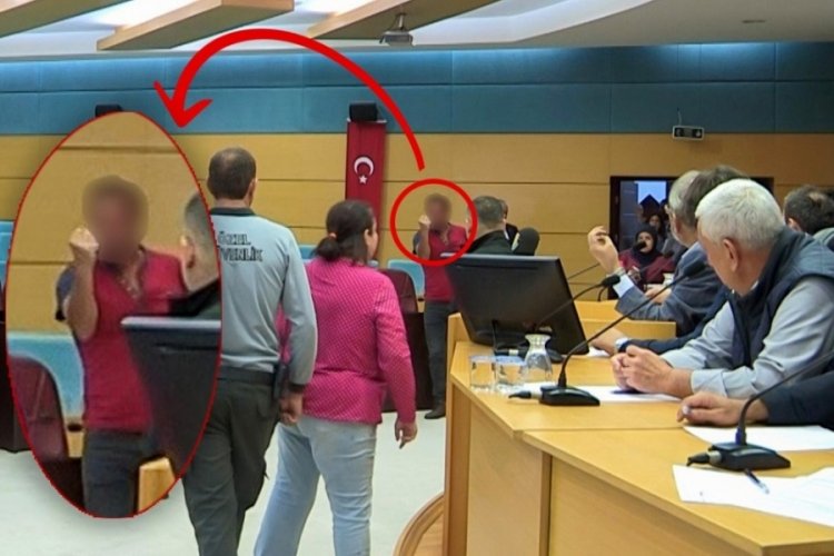 Tarsus'ta belediye başkanına saldırı