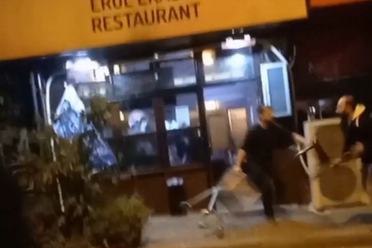 Bursa'da silah, sopa ve sandalyeli kavga